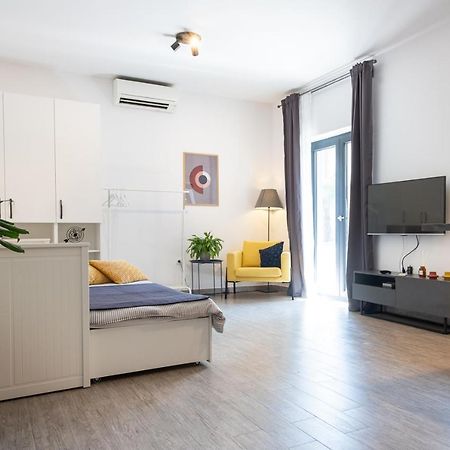 Studio Apartment Les - 4 Min Walk From Amphiteatre Pula Luaran gambar