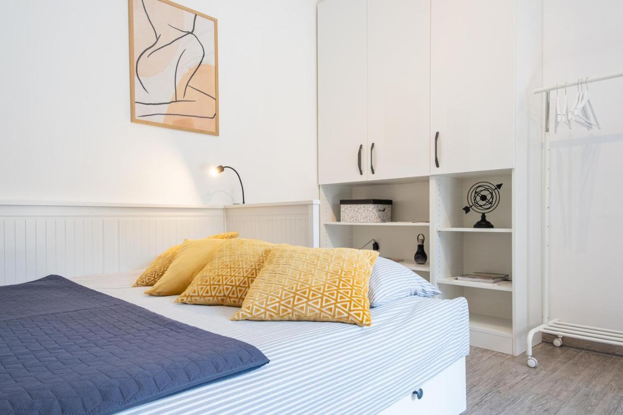 Studio Apartment Les - 4 Min Walk From Amphiteatre Pula Luaran gambar
