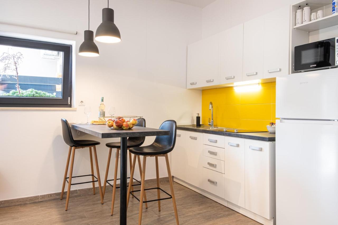 Studio Apartment Les - 4 Min Walk From Amphiteatre Pula Luaran gambar