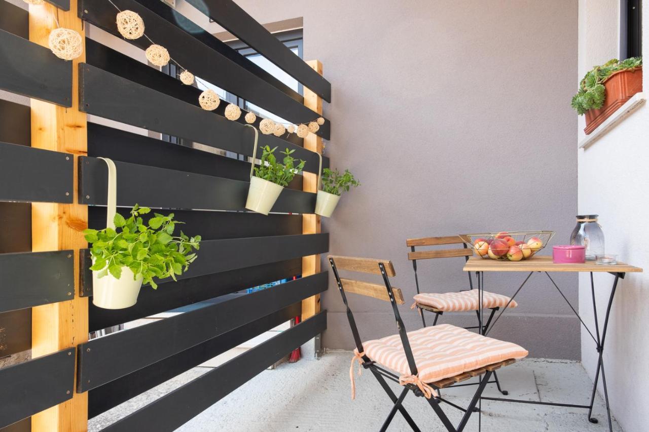 Studio Apartment Les - 4 Min Walk From Amphiteatre Pula Luaran gambar