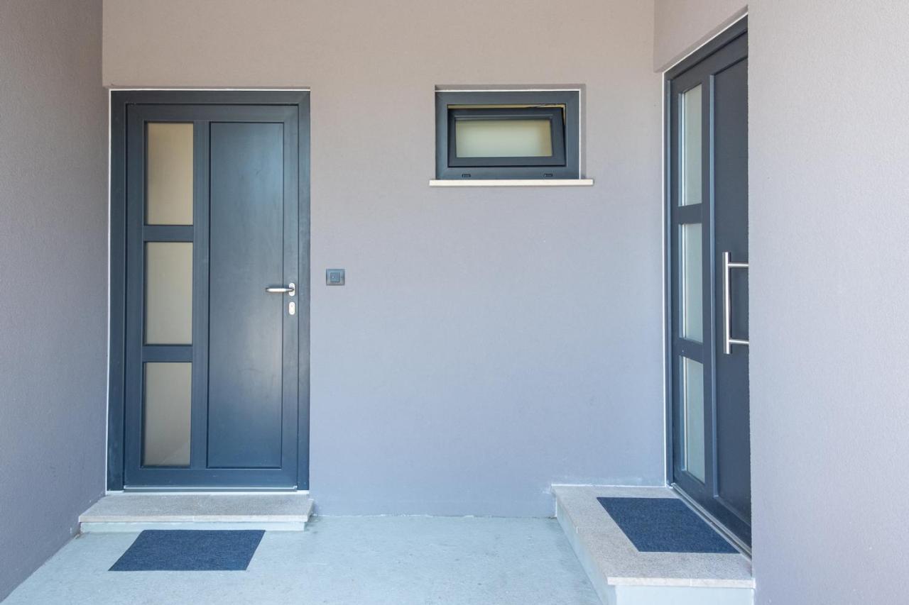 Studio Apartment Les - 4 Min Walk From Amphiteatre Pula Luaran gambar